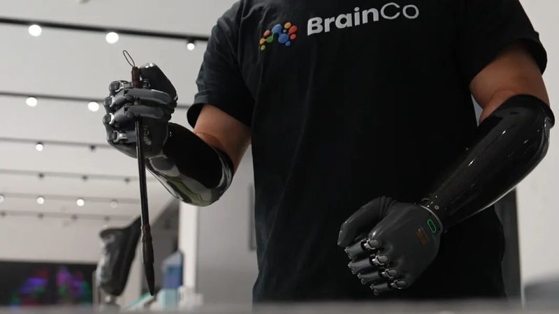 疫情数据可视化工具：优势与挑战并存